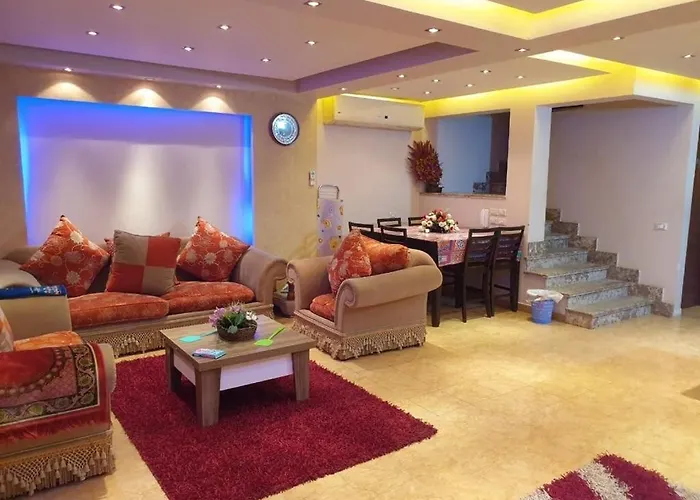 Villa With Private Swimming Pool *